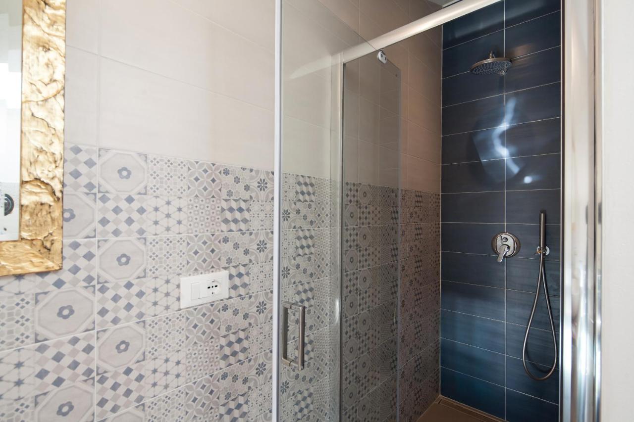 Terrazza Blue Line Apartment Теларо Екстериор снимка