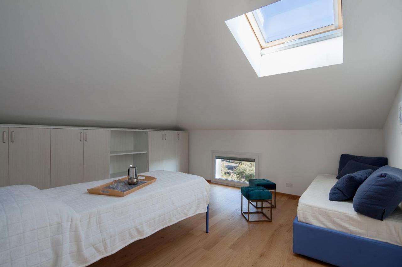Terrazza Blue Line Apartment Теларо Екстериор снимка